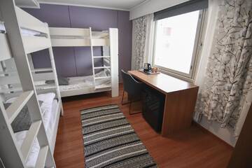 Фото номера Четырехместный номер с ванной комнатой Курортные отели Kilpisjärven Retkeilykeskus Rooms г. Кильписъярви 3